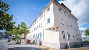 Frontalaufnahme des einstigen Finanzamtes Bremerhaven