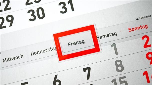 Umfrage: Mehr Menschen für Wochenarbeitszeit als dagegen  38 Prozent der Arbeitnehmer befürworten Pläne der Bundesregierung, eine wöchentliche statt einer täglichen Höchstarbeitszeit einzuführen. (Symbolbild)