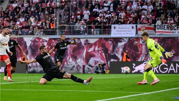  Alexander Nübel (VfB Stuttgart) hat beim 1:3 in Leipzig trotz Patzer eine starke Leiistung gezeigt.