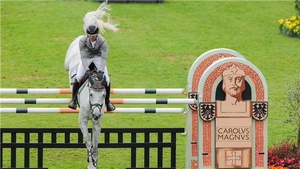  Christian Kukuk reitet mit Checker stark beim CHIO. 