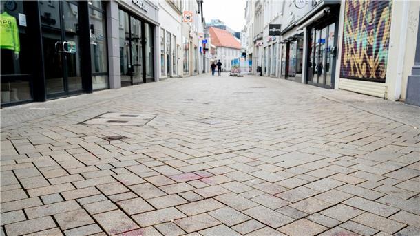 Tödliche Polizeischüsse: Tatort wird für 3D-Modell vermessen Für die Ermittlungen zu den tödlichen Polizeischüssen auf den 21-jährigen Lorenz wird der Tatort in Oldenburg dreidimensional vermessen. (Archivbild)