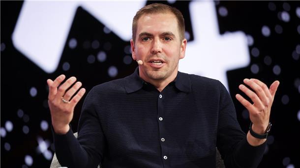 Lahm: „Gesellschaft hat sich nicht zum Positiven gewandelt“  Philipp Lahm macht sich für Schiedsrichter stark.