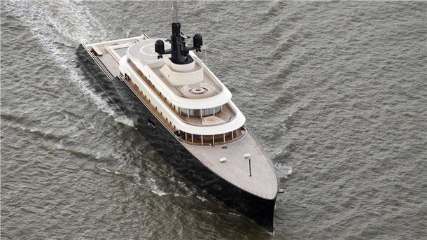 Mit Zwölf-Meter-Pool an Deck: Megayacht „Celerius“ sticht von Bremerhaven in See Die Superyacht "Celerius"