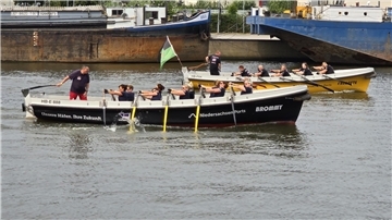 Kutterpullregatta im Braker Binnenhafen