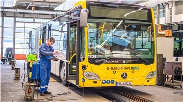 15 dieser Diesel-Hybrid-Busse wird BremerhavenBus in den nächsten Monaten anschaffen. Die ersten sind bereits da.