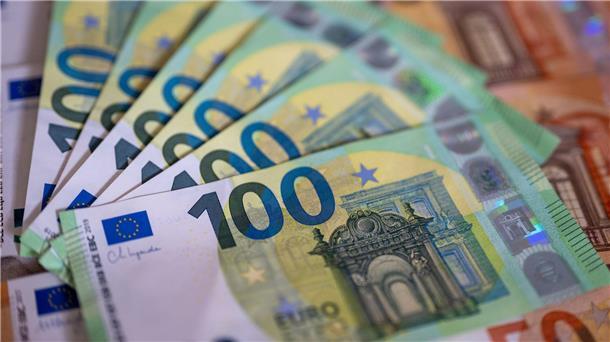 15.000 Euro in ICE gefunden - Eigentümerin meldet sich 15.000 Euro in bar können dank einer ehrlichen Finderin ihren Weg zurück an die Eigentümerin übergeben werden. (Symbolbild)