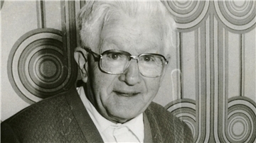 Ein älterer Mann mit Brille. Der Nordenhamer Hemmo Hinrichs hat aufgeschrieben, wie ihm die Flucht aus russischer Kriegsgefangenschaft gelang.