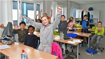 Kinder im Klassenzimmer: Projekt "Lernferien" in der Neuen Grundschule Lehe