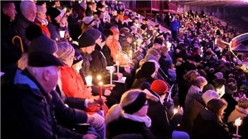 Weihnachtssingen im Nordsee-Stadion