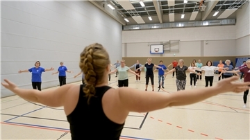 80 Teilnehmerinnen aus den Turnkreis-Vereinen haben beim 10. Frauensporttag des Turnkreises Bremerhaven ganz unterschiedliche Sportarten erlebt.