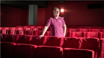 Ab 18. Juni 2020 öffnet Torsten Dubiel das „Passage“-Kino in Bremerhaven wieder - mit einem komplexen Sitzverteilungssystem.