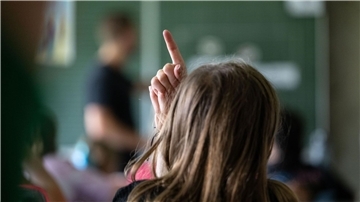 Ab dem Schuljahr 2026/2027 gibt es einen Rechtsanspruch auf Ganztagsbetreuung in der Grundschule. (Archivfoto)