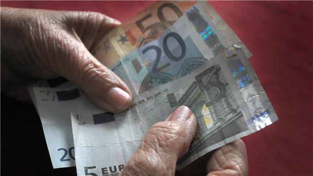 „Ordentliches Plus“ für Rentnerinnen und Rentner Ab Sommer gilt in West und Ost ein gleich hoher aktueller Rentenwert.