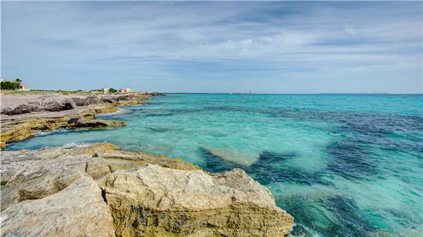 Ab wann Mallorca wieder zu greifbarem Urlaubsziel wird, ist noch unklar.