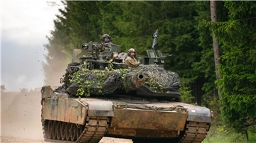 Abrams-Panzer der US Army sollen nur in die Ukraine geliefert werden, damit Deutschland Leopard-Panzer schickt.
