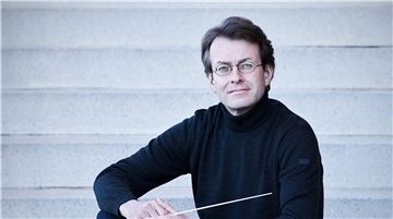 Abstand halten zu den Musikern, aber wieviel? 1,5 bis 2 Meter sagen die Charité-experten, die Versicherung fordert 3 Meter.