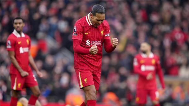 Liverpool festigt Ligaspitze mit knappem Heimsieg Abwehrchef Virgil van Dijk musste mit dem FC Liverpool am Ende noch um den Heimsieg zittern.