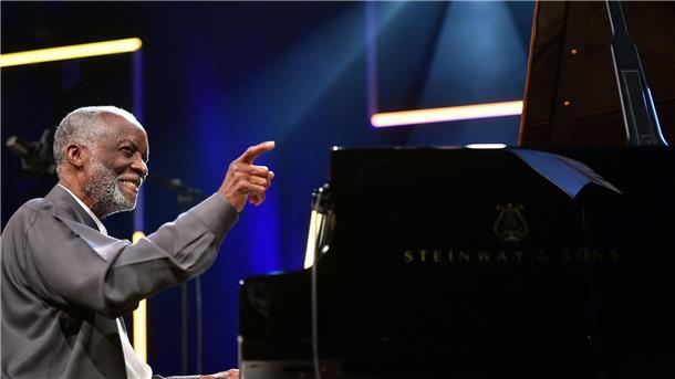 Ahmad Jamal ist tot. Der Jazz-Pianist starb im Alter von 92 Jahren.