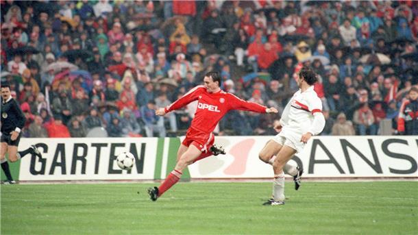 Hitzlsperger tippt auf Villa-Sieg gegen FC Bayern Alan McInally spielte für Bayern und Aston Villa.