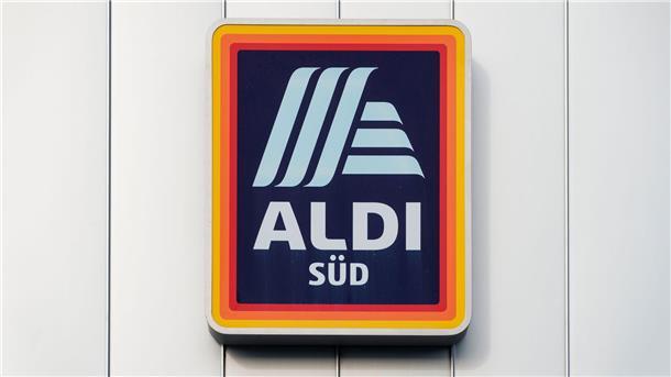 Aldi Süd streicht eigenes Fleisch aus unterster Haltungsform Aldi Süd will kein Eigenmarken-Fleisch mehr aus Haltungsform 1 verkaufen.