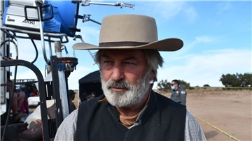 Alec Baldwin in seinem Kostüm am Set von „Rust“.