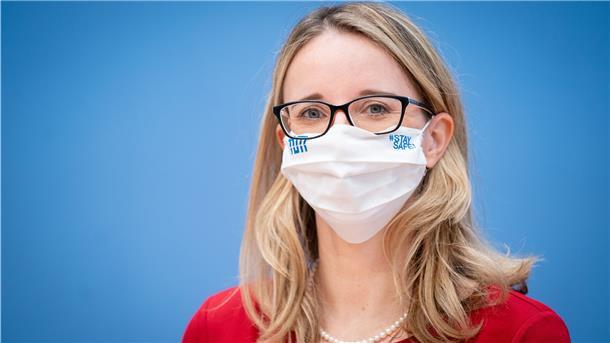 Alena Buyx ist die Vorsitzende des Deutschen Ethikrats. Sie verteidigt den eingeschlagenen Kurs bei den Impfungen. 