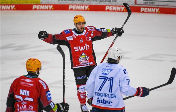 Bitter: 14,5 Sekunden fehlen den Pinguins zum nächsten Sieg Alex Friesen brachte die Fischtown Pinguins mit 1:0 in Führung.