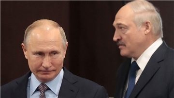 Alexander Lukaschenko (r.) gilt als enger Verbündeter von Kremlchef Wladimir Putin.