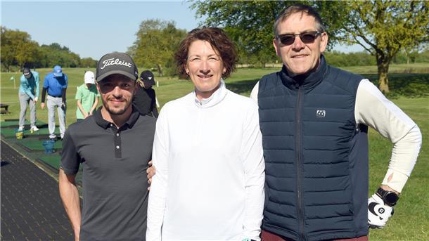 Alfred Gislason (rechts) mit seinen Flight-Partnern Birgit Popall und Patrick Schreiber.