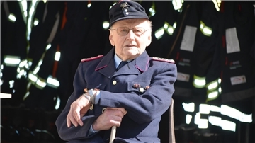 Alfred Hinck ist seit 80 Jahren Mitglied in der Freiwilligen Feuerwehr Fickmühlen - ein ganz besonderes Jubiläum.