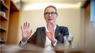 Alice Weidel bildet zusammen mit Tino Chrupalla die Doppelspitze der AfD.