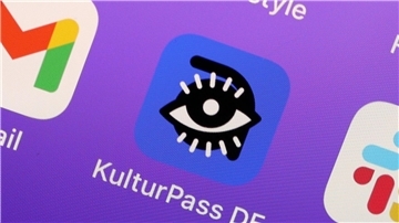 Kulturpass-Betrag wird halbiert  Alle 2006 Geborenen werden in den Genuss des Kulturpasses kommen.