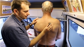 Alle drei Jahre zahlen die Krankenkassen einen Rundum-Check beim Arzt. Aber nur wenige Männer nutzen diese und andere Möglichkeiten zur Gesundheitsvorsorge.
