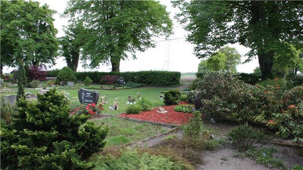 Alle Driftsether Ortsratsmitglieder stimmten dem Antrag an die Gemeinde zu, den Friedhof mit einem Zaun zu schützen.