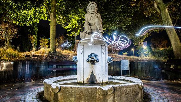 Allerlei Spukgeschichten hören die Gäste, die einen Stadtrundgang „Seemannsgarn, Legenden und Meer“ in Bremerhaven buchen.