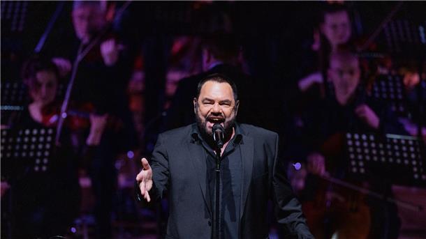 Tourauftakt: Alphaville füllt Philharmonie in Essen Alphaville-Sänger Marian Gold ist das letzte verbleibende Ur-Mitglied der Band.