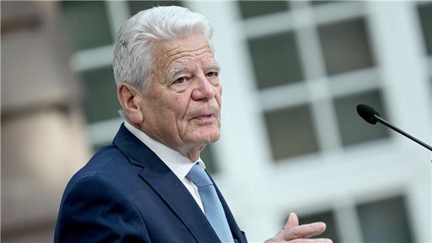 Alt-Bundespräsident Joachim Gauck fordert mehr Entschlossenheit beim Schutz der Menschenwürde. (Archivfoto)