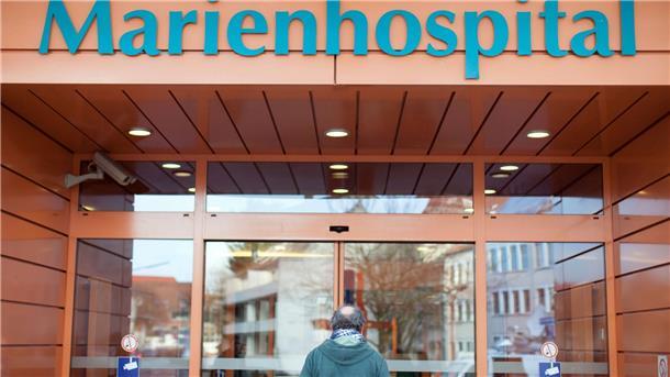 Bombenentschärfung in Osnabrück - Krankenhaus betroffen Am 17. November sollen in Osnabrück mögliche Weltkriegsblindgänger entschärft werden - auch das Marienhospital in der Innenstadt liegt in der Evakuierungszone. (Archivfoto)