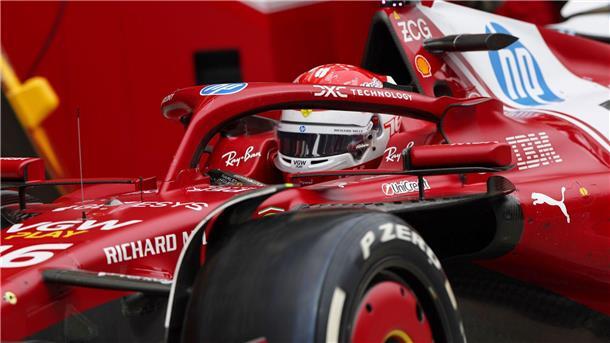 Mit Frust in die Ferien: Warum es bei Ferrari brodelt Am Ende des Rennens lahmte Charles Leclercs Ferrari gewaltig.