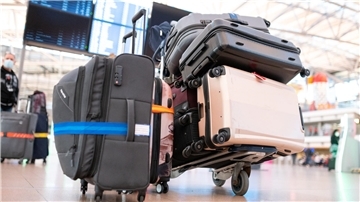 Am Hamburger Flughafen wird am Montag kurzfristig gestreikt. Das hat Auswirkungen auf viele Reisende. Mehrere Flüge wurden bereits gestrichen.