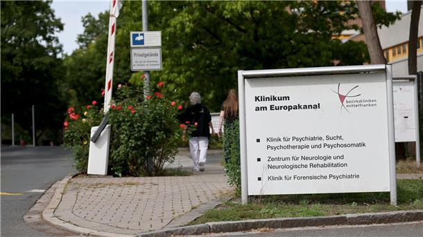 „Oscarreife Fahndung“: Amokläufer wieder in Psychiatrie Am Morgen wurde der Mann zurück in die Psychiatrie gebracht.