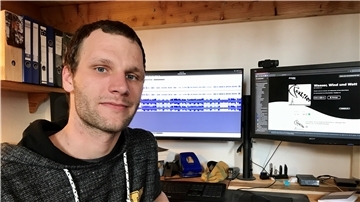 Am Samstag (27. März) erscheint die dritte Podcast-Folge „Wasser, Wind und Watt“ von Kitesurfer Kilian Evert bei Spotify.