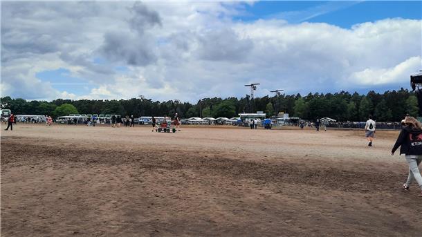 Hurricane-Liveticker: Ein Wahnsinns-Festival geht zu Ende Am Sonntagvormittag was kaum was los auf dem Infield.