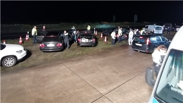 Am Wochenende hat die Polizei im großen Stil am Wesertunnel kontrolliert.