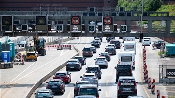Am Wochenende müssen Reisende laut ADAC unter anderem an den bayerischen Grenzübergängen an A3, A8 und A93 mit Staus rechnen.