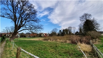 An dem Areal hinter der Mattenburger Straße scheiden sich die Geister. Eine komplette Bebauung in der Ortsmitte des Kurortes scheint derzeit unwahrscheinlich.