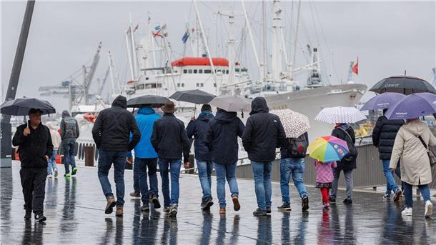 An der Nordseeküste wird eine Sturmflut erwartet. 