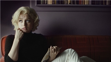 Ana de Armas als Marilyn Monroe. Die Filmbiografie „Blond“ erzählt von einer Frau, die auf verschiedenen Ebenen Opfer des Patriarchats wurde. Und bleibt dabei leider sehr eindimensional.