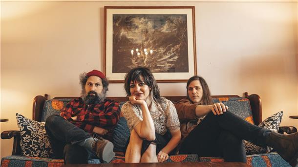 Anais Mitchell, Eric D. Johnson und Josh Kaufman sind Bonny Light Horseman.