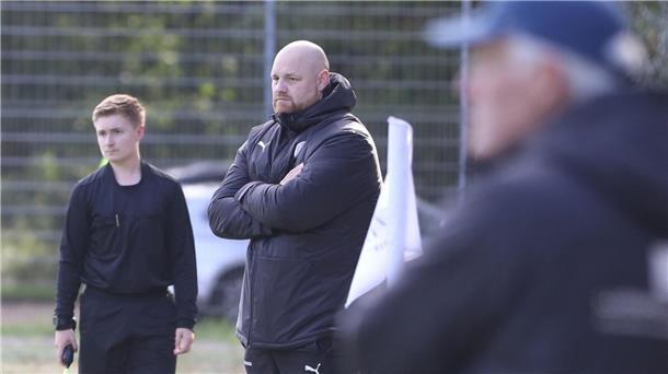 André Visser ist nicht mehr Trainer von Rot-Weiss Cuxhaven.
